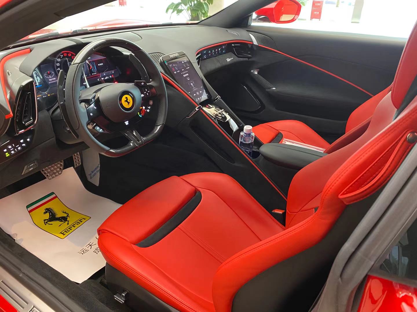 西南第一台21款法拉利Roma，