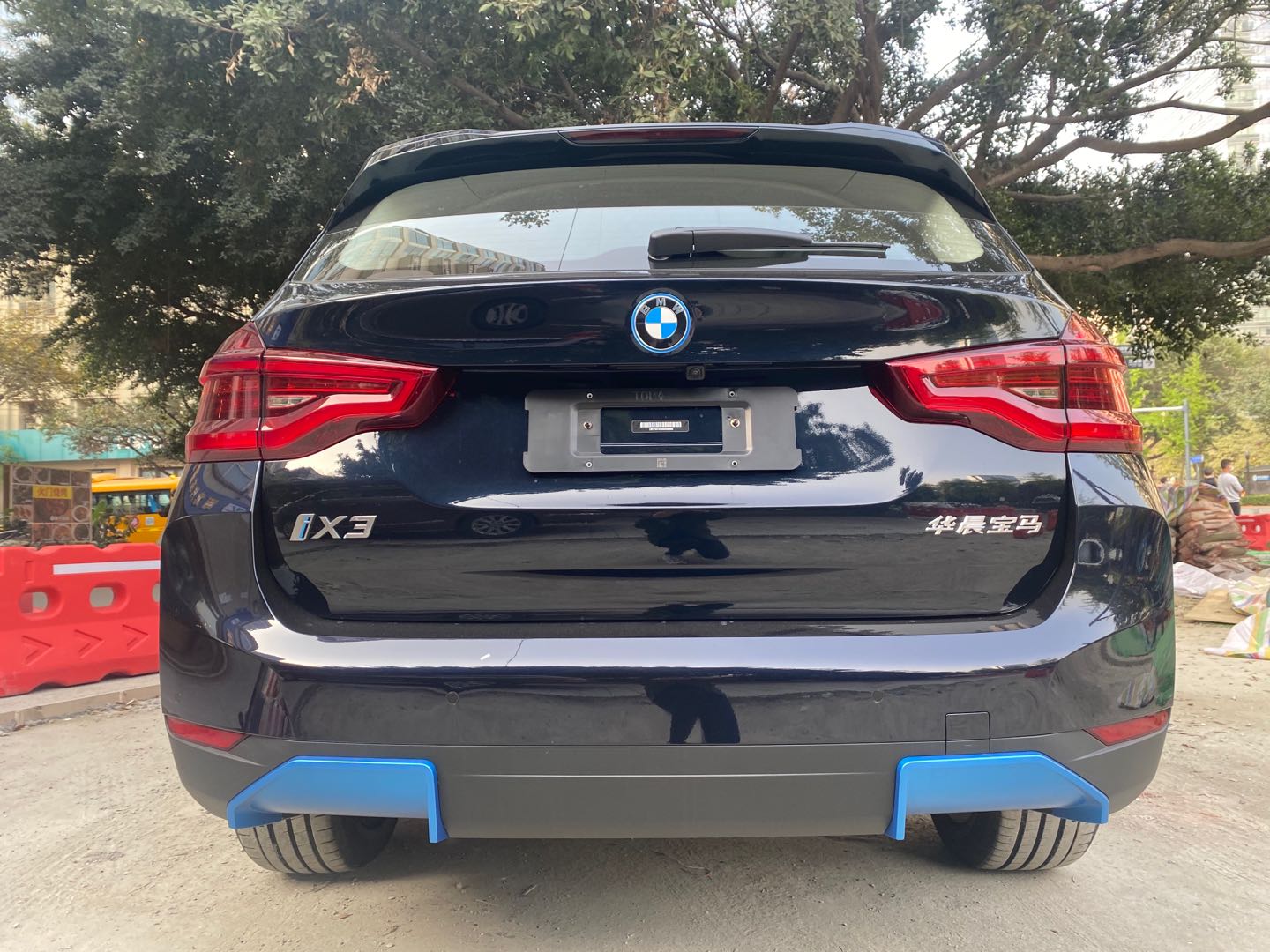 2021款宝马ix3纯电动