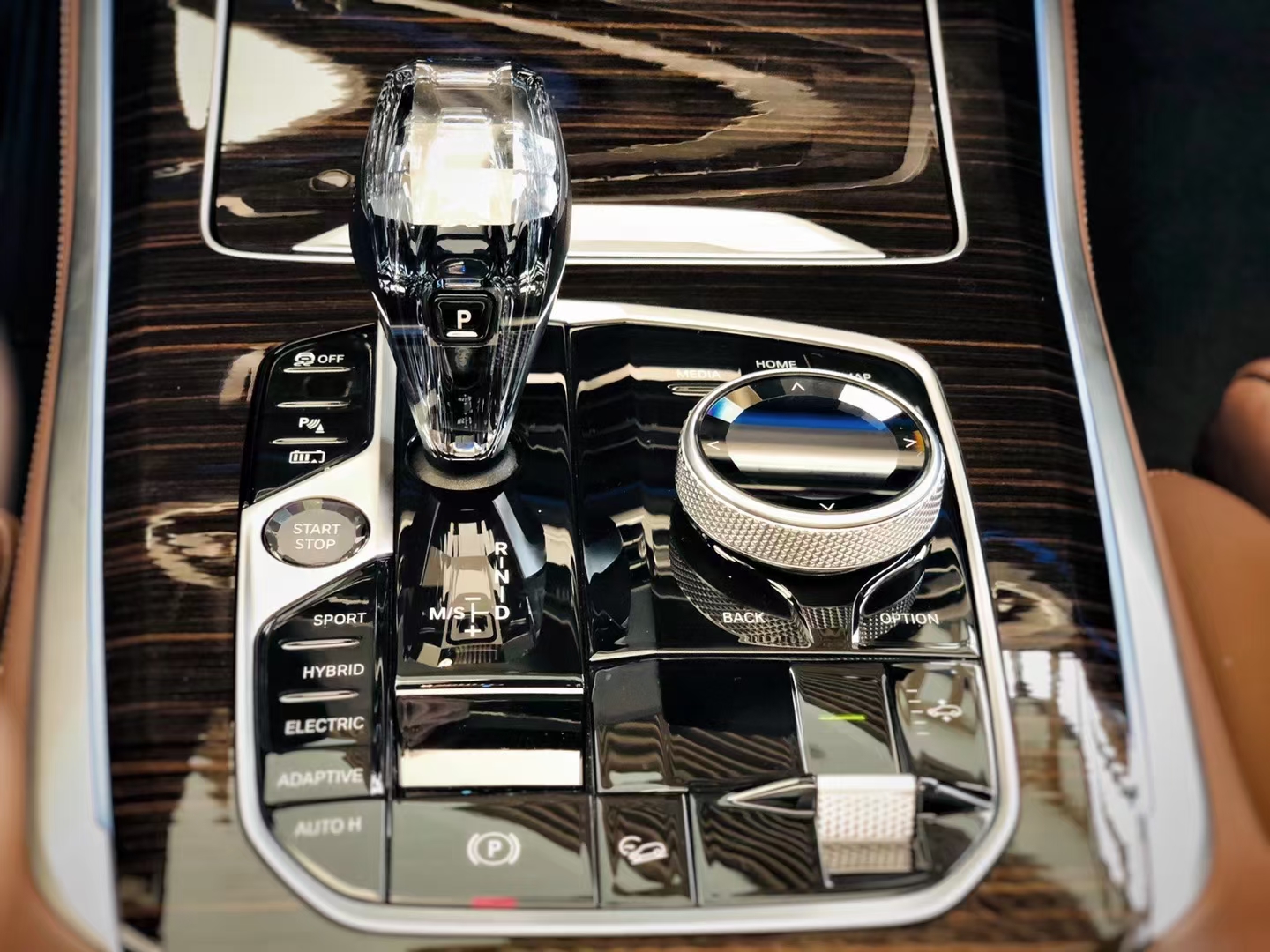 2021款新能源XDrive45e  M运动套装